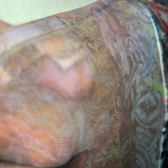 *Live and Let live shirt - Picture 3 of 10